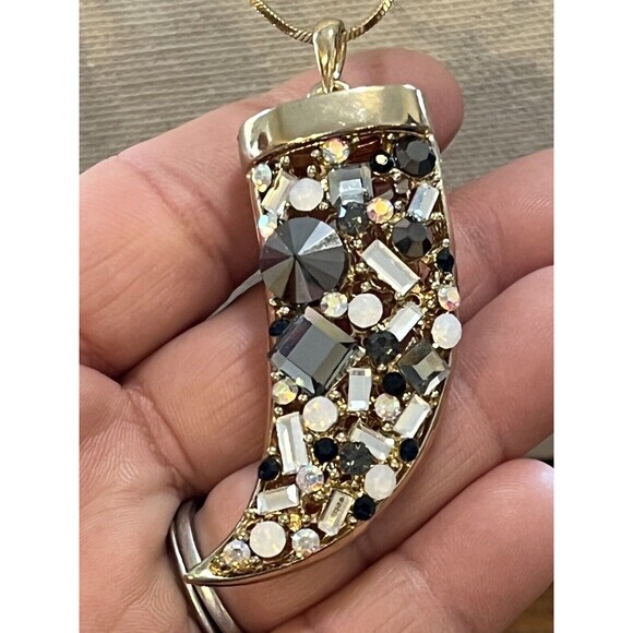 Rhinestone Bejeweled Goldtone Horn Tusk Pendant‎ Necklace 22" - Picture 2 of 5